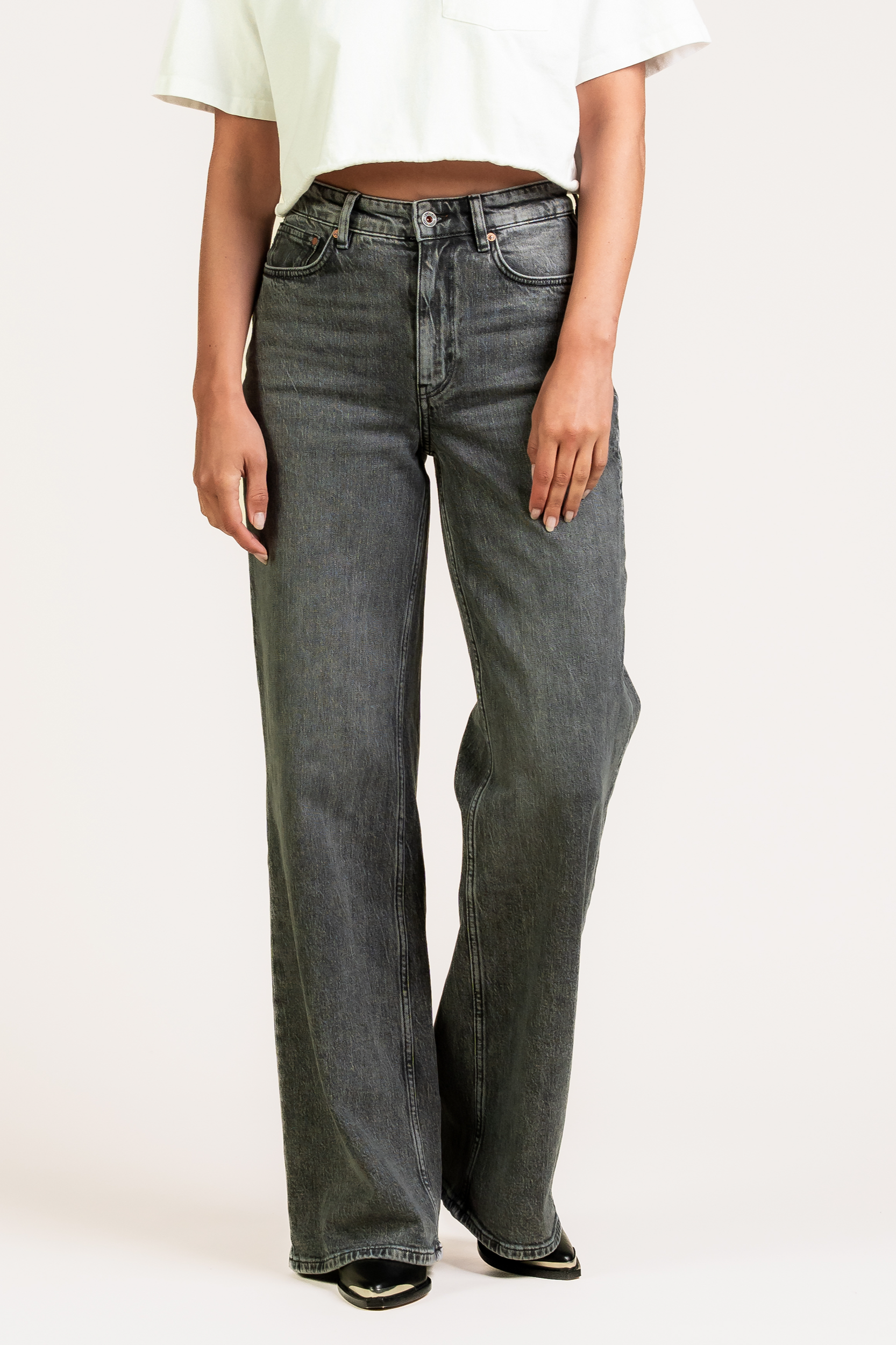 Kuyichi womens vegan Jeans Harper Wide Leg Charcoal Fade