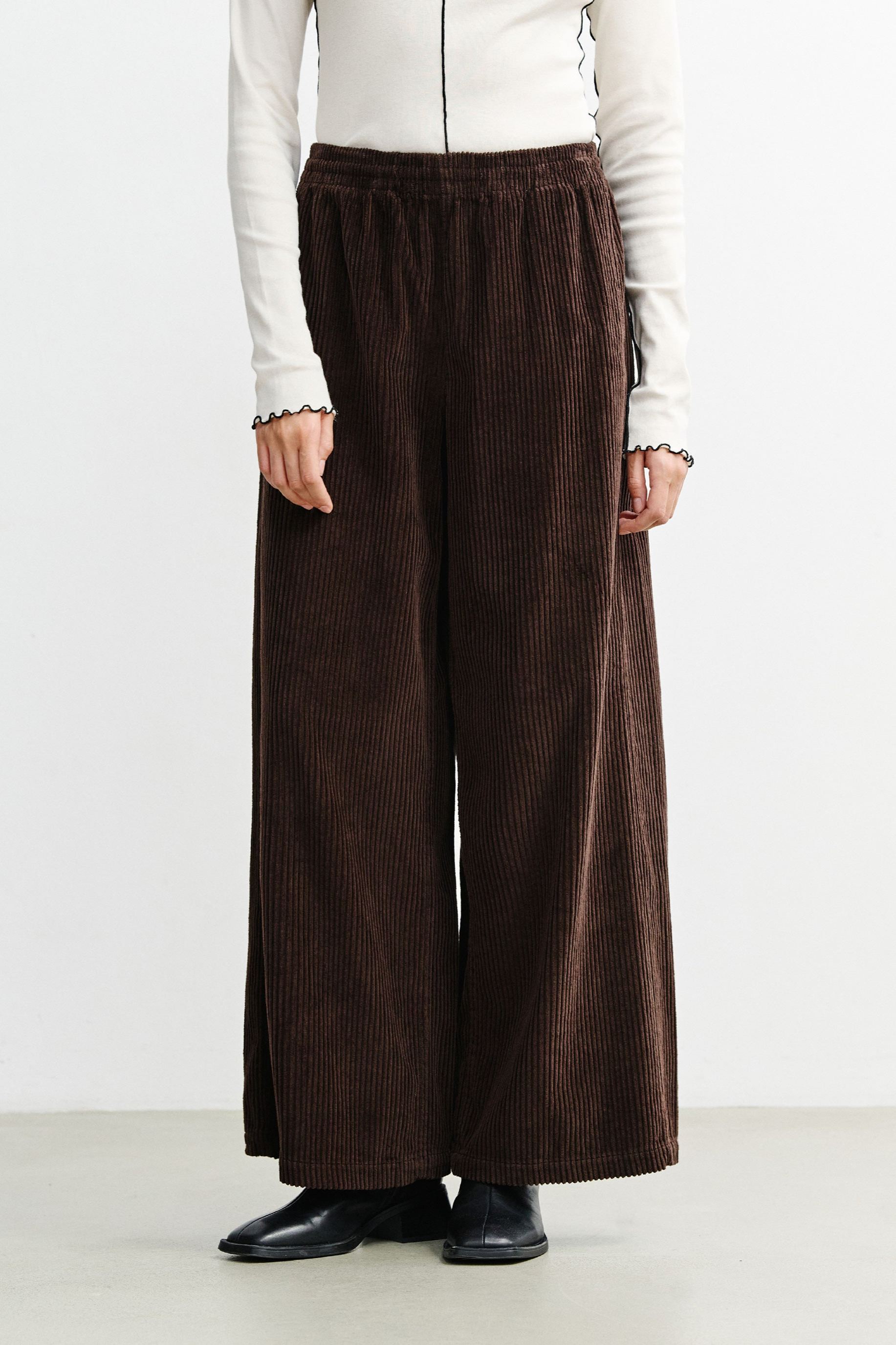 Rotholz Damen vegan Hose Aus Cord Ausgestellt Braun