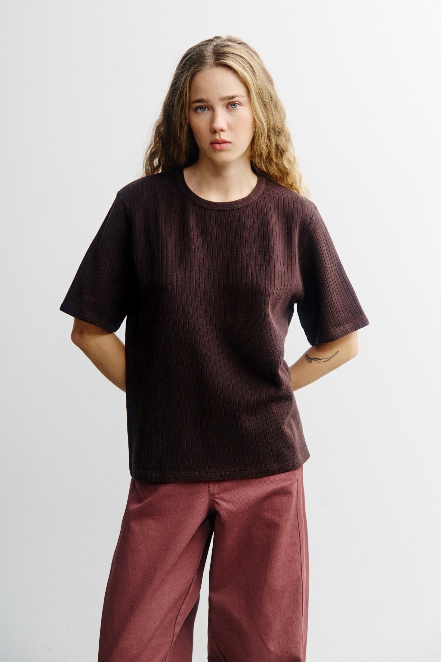 Rotholz Damen vegan T-Shirt Mit Rippstrick Dunkelbraun