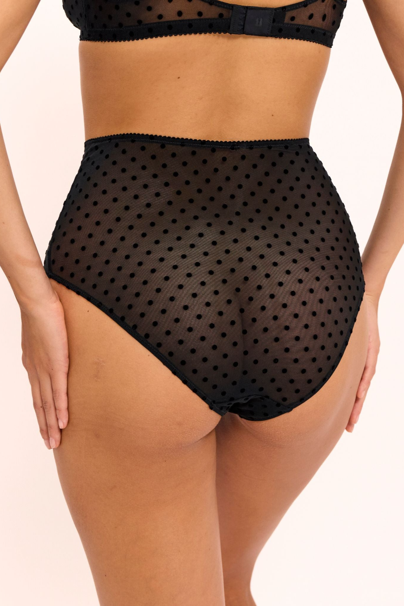 Understatement womens vegan Briefs Mesh Highwaist Black Dots