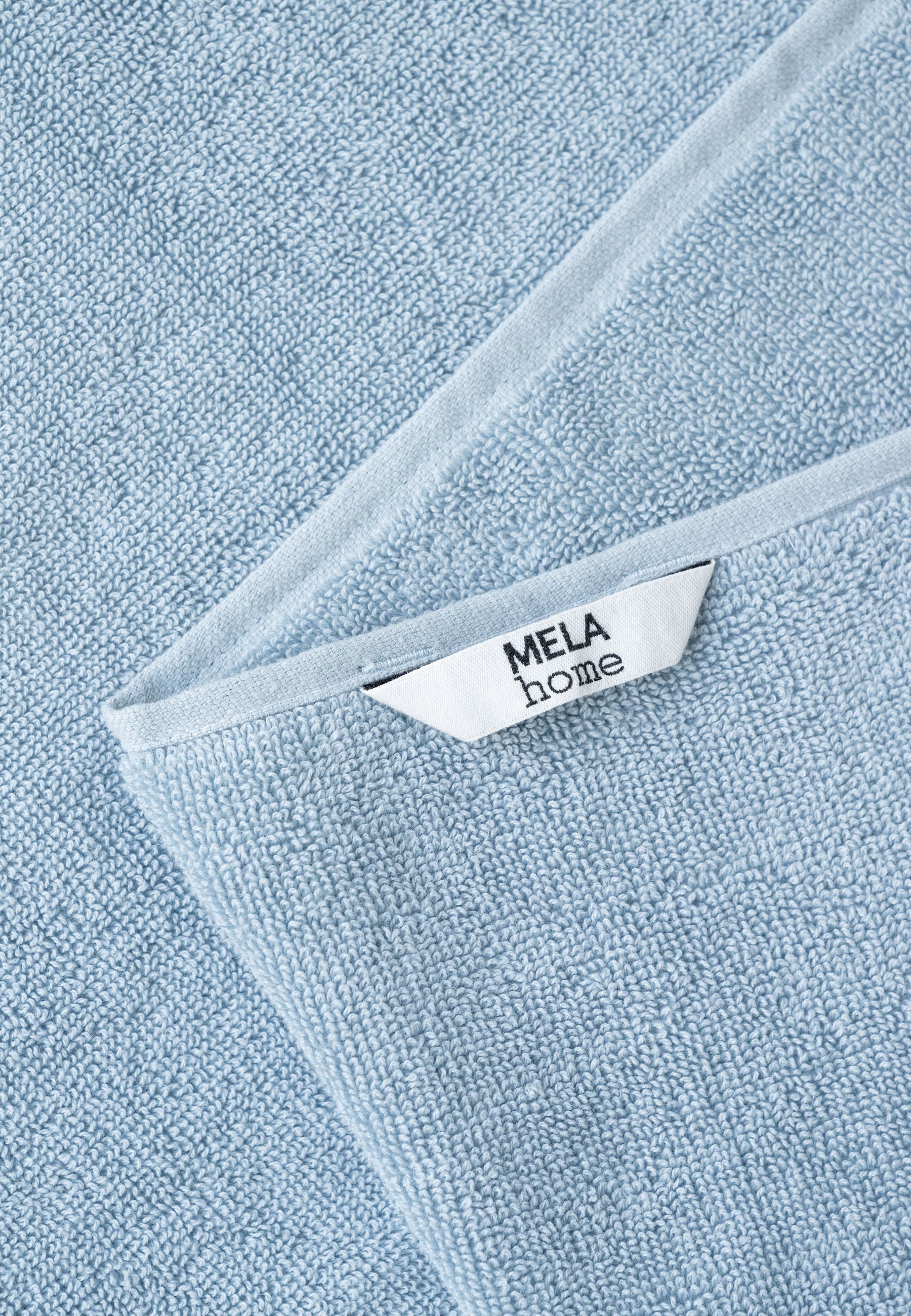 MELA unisex vegan Bath Towel Tanvi Cloudy Blue