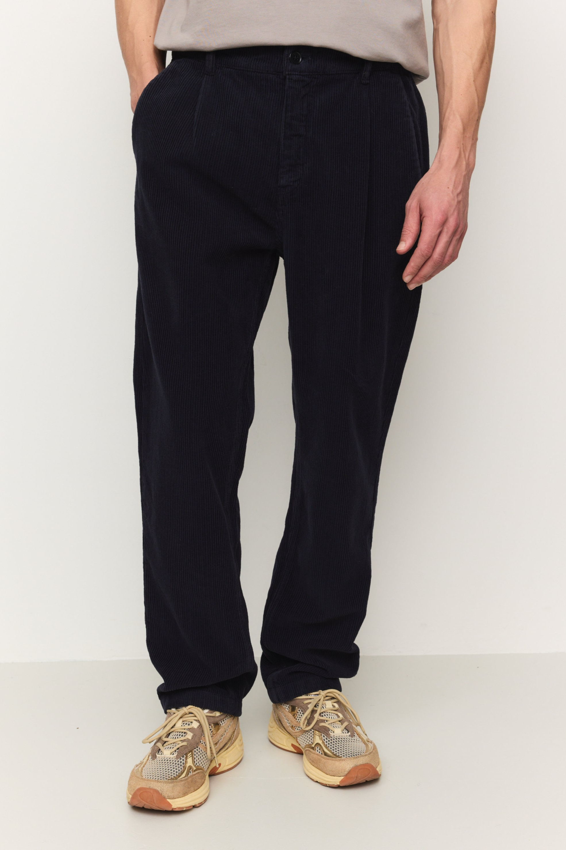 Recolution Herren vegan Hose Aus Eichen-Cord Dunkelblau