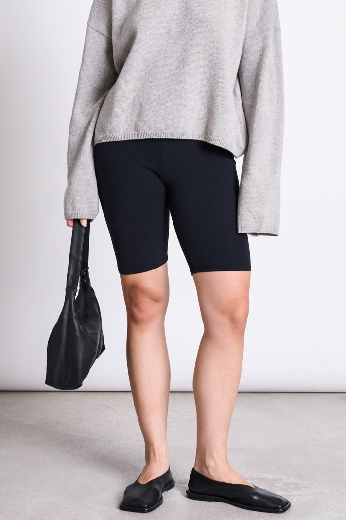 JAN N JUNE Damen vegan Biker Shorts Schwarz