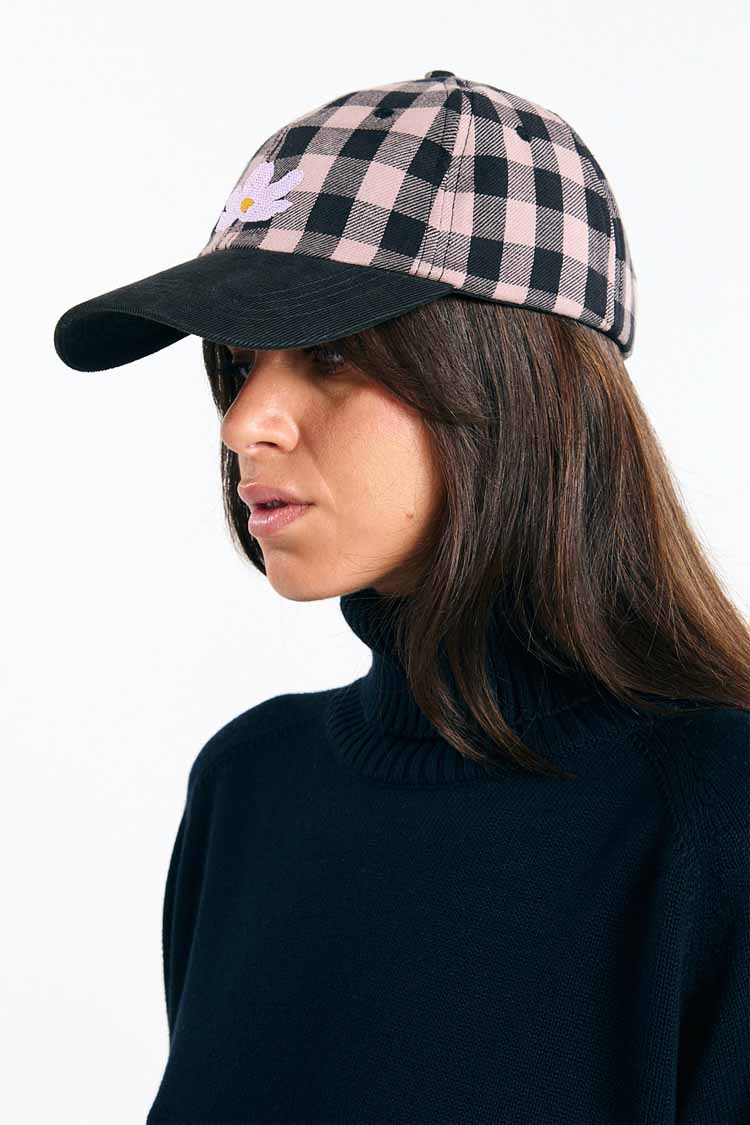 SUITE13LAB womens vegan Cap Runa Check Black Ecru