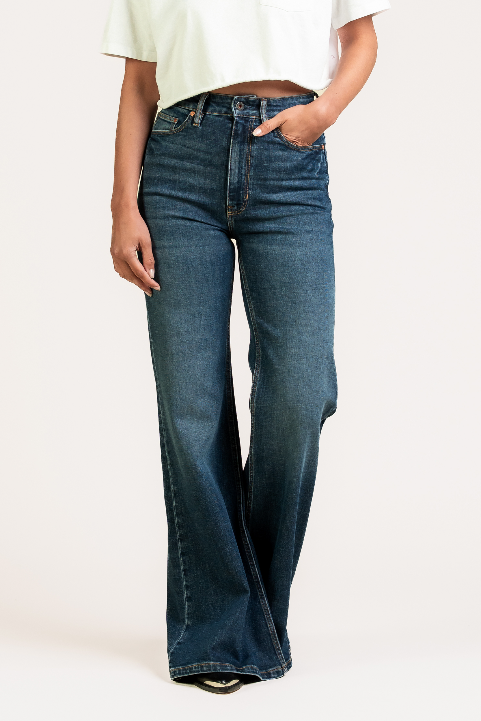 Kuyichi womens vegan Jeans Vivienne Flare Riff Blue