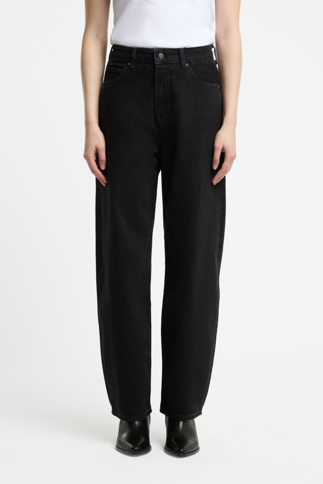 Kings of Indigo Damen vegan Jeans Leila Holo Washed Schwarz
