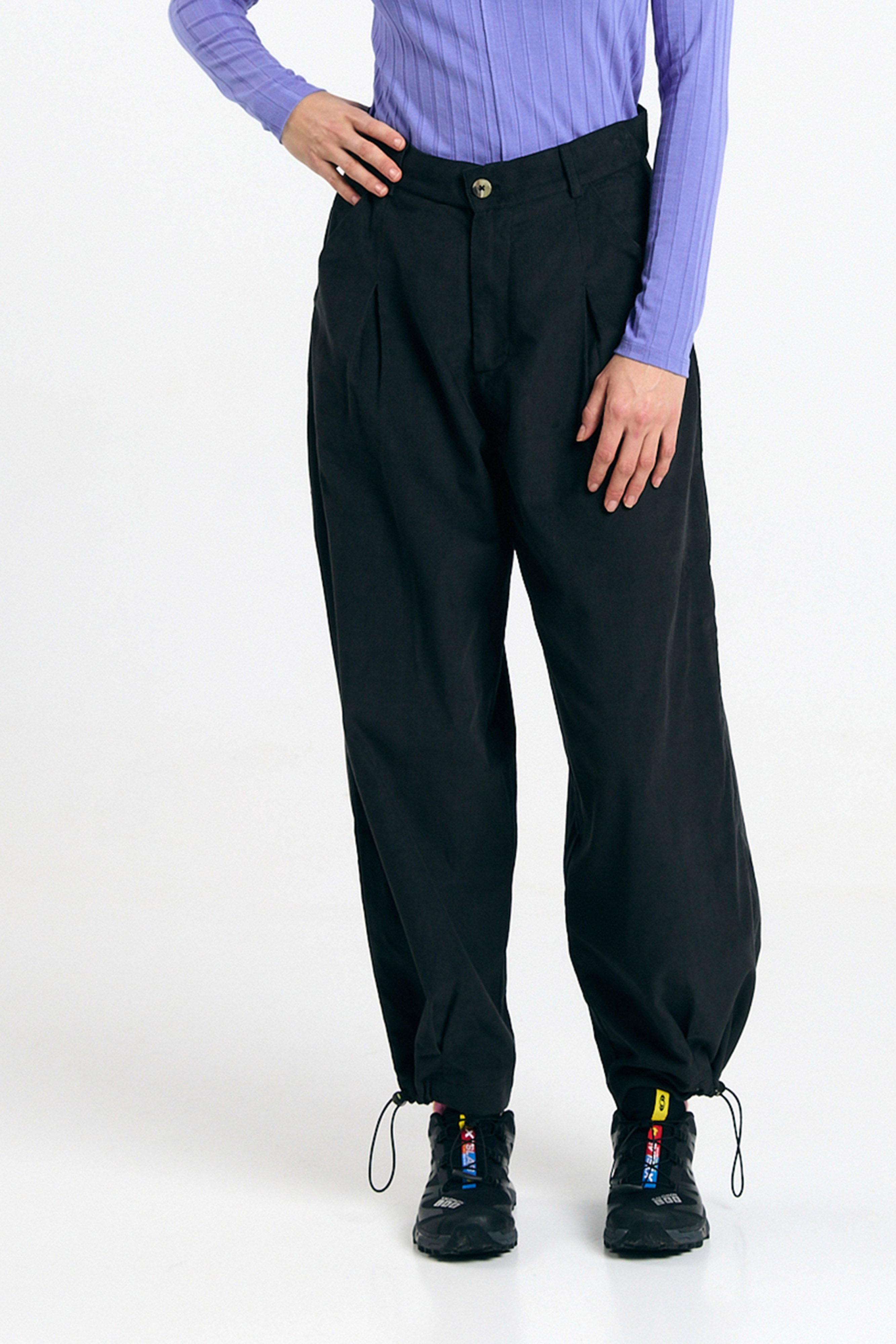 SUITE13LAB Damen vegan Hose Nine In Schwarz