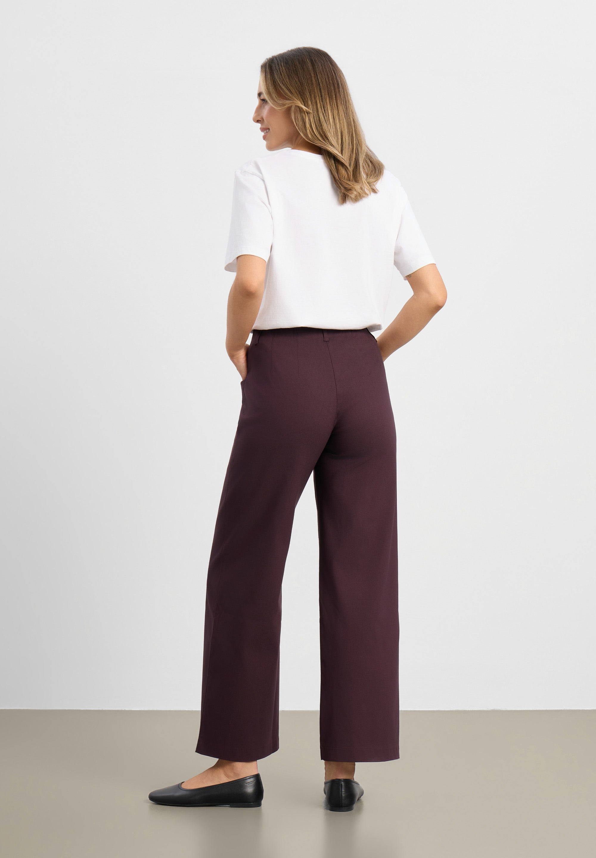 LAURIE womens vegan Pants Donna Loose Short Length Dark Plum