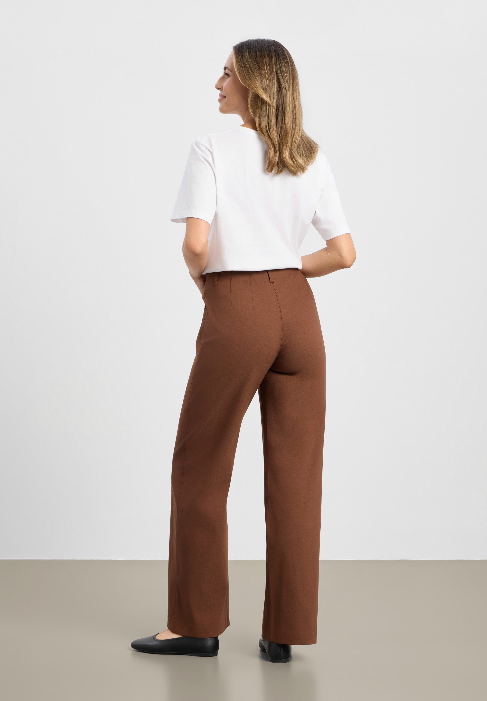 LAURIE womens vegan Pants Donna Loose Medium Length Downtown Brown