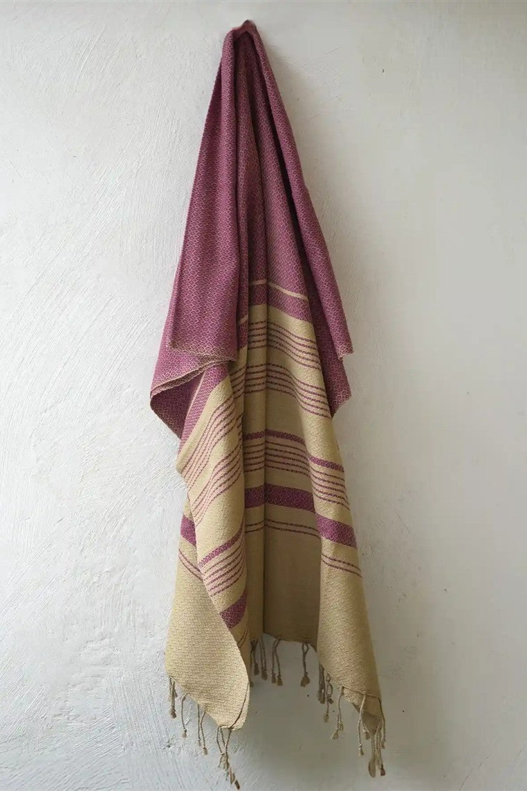 Karawan unisex vegan Towel Sand Red Ochre