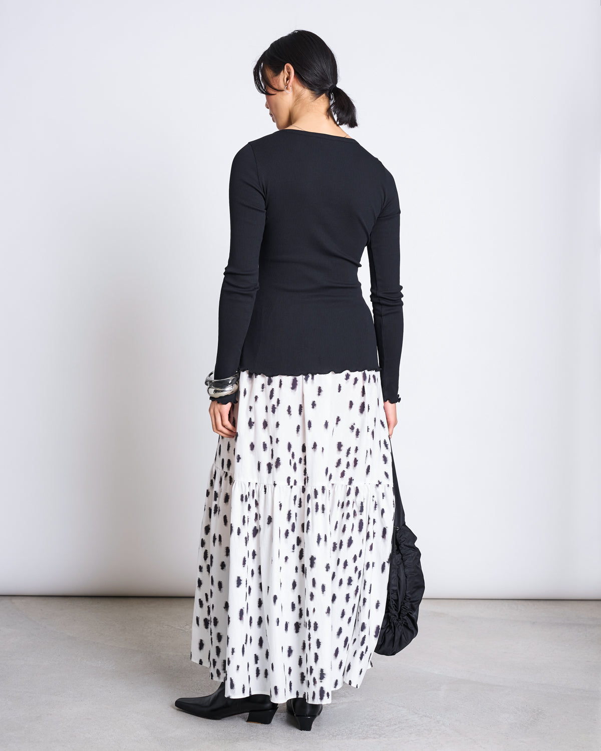 JAN N JUNE womens vegan Longsleeve Buttoned Serpens Black