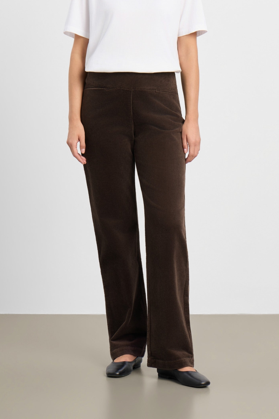 LAURIE Damen vegan Hose Thea Straight Cord Mittellang Braun