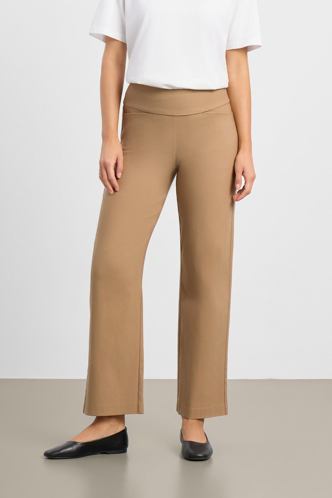 LAURIE Damen vegan Hose Thea Straight Short Length Nougat