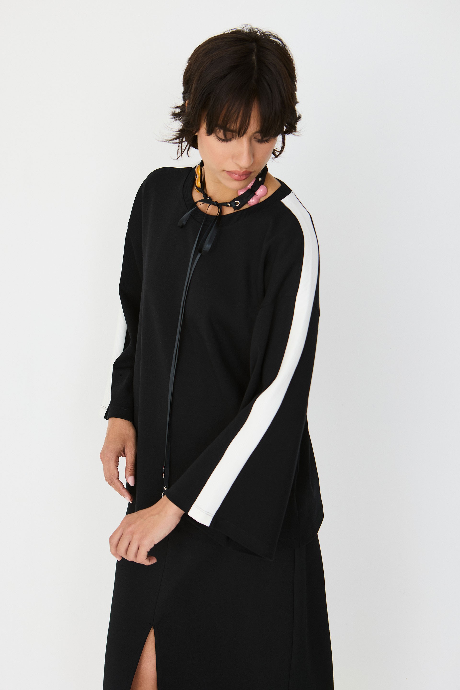 SKFK Damen vegan Lockeres Oberteil Von Gebara In Schwarz