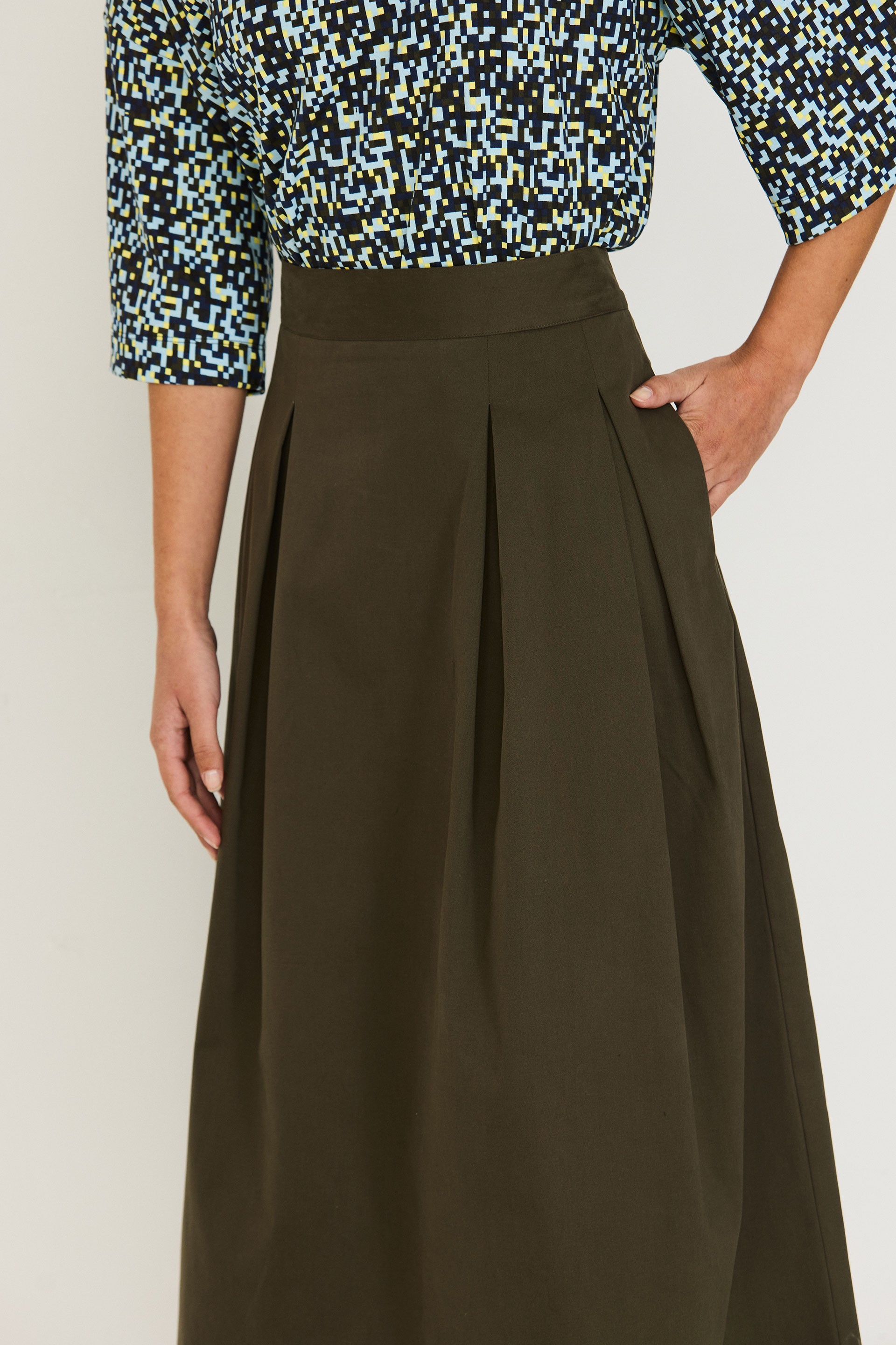 SKFK womens vegan Skirt Eloisa Midi Flared Khaki