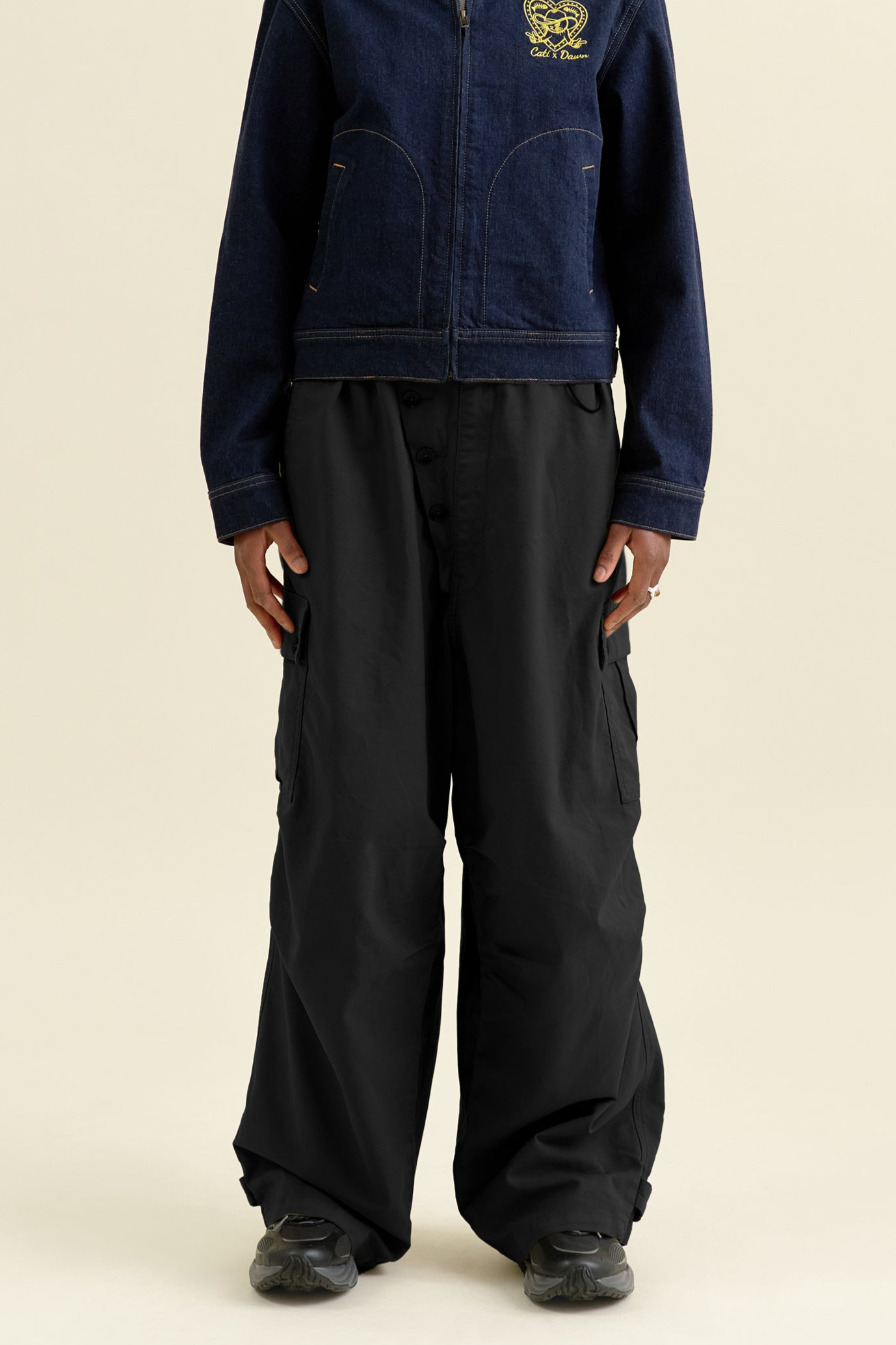 DAWN Damen vegan Hose May May Baggy Cargo Schwarz