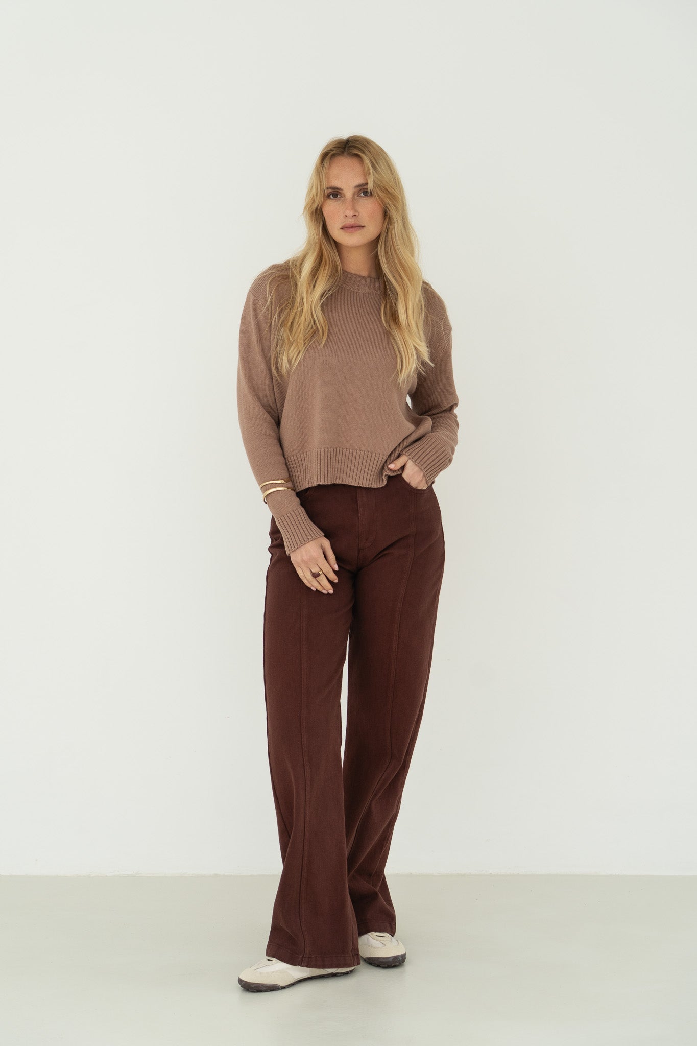 Näz womens vegan Sweater Claudia Crewneck Mocha