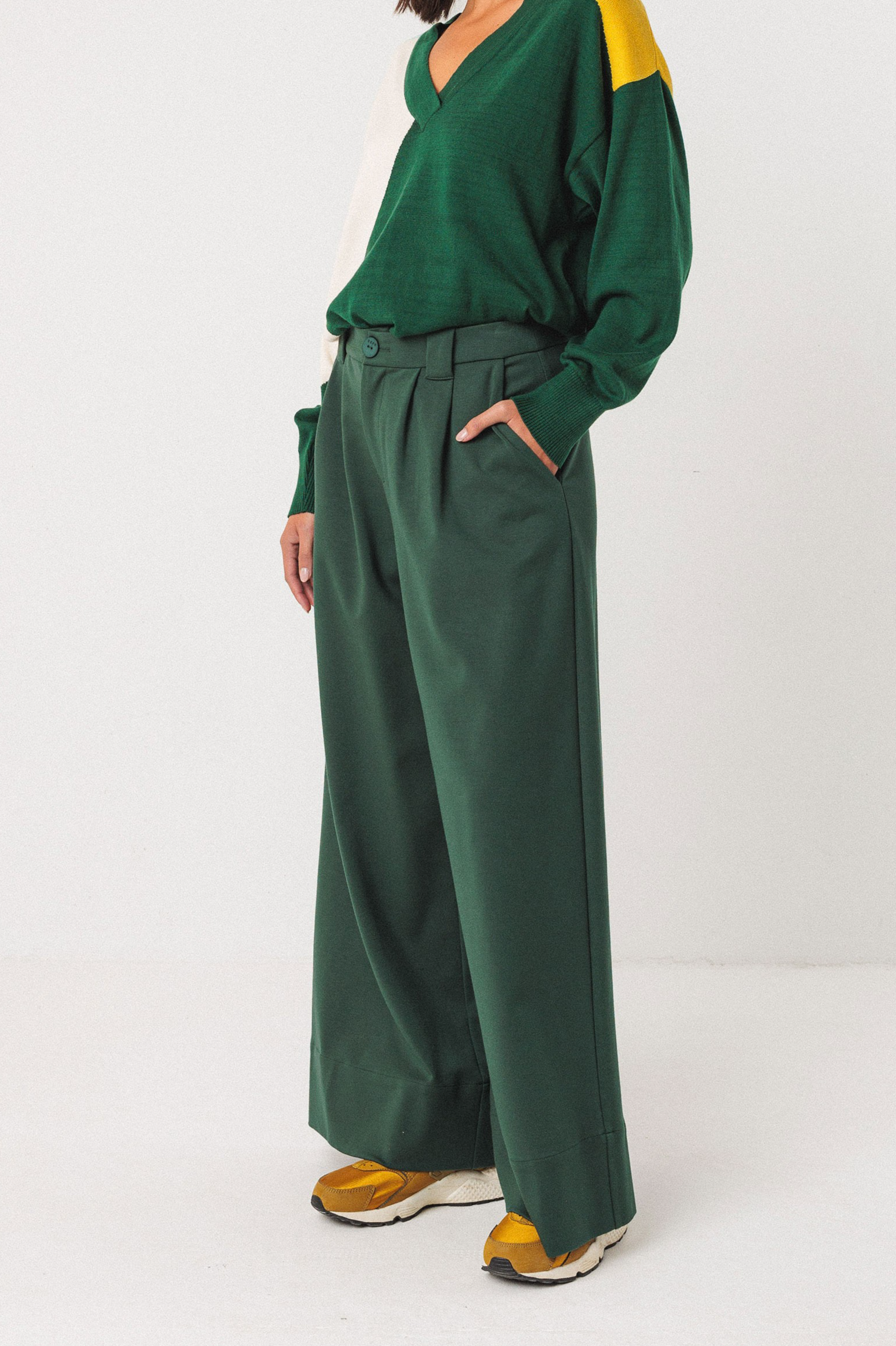 SKFK Damen vegan Hose Nia Green