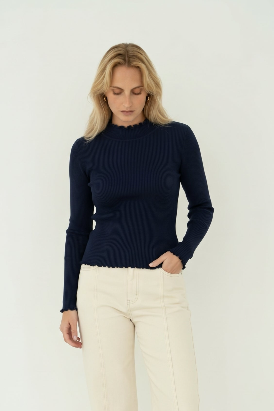 N&Atilde;&curren;z Damen vegan Rollkragenpullover Ava In Marineblau