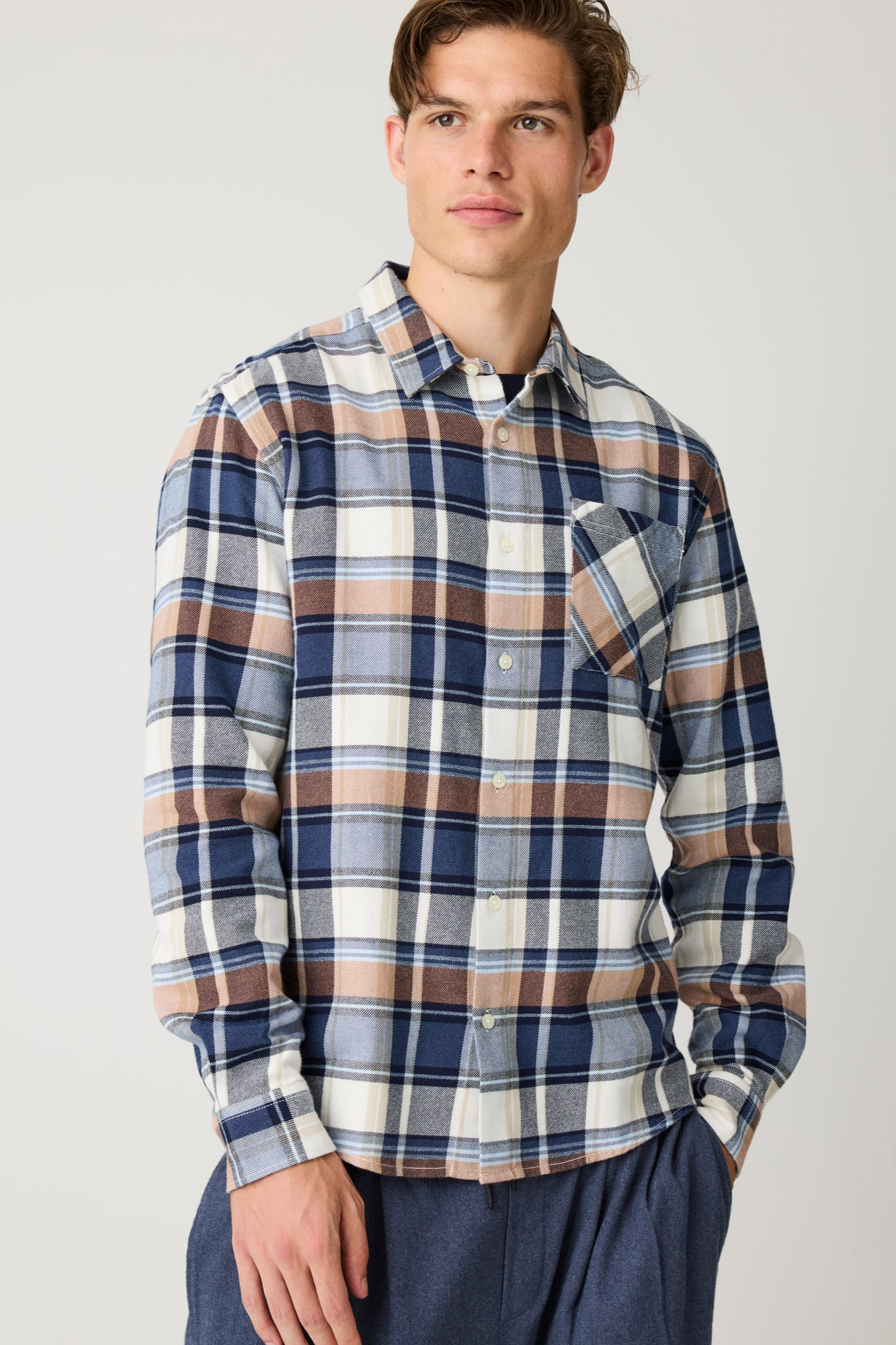 KnowledgeCotton Apparel Herren vegan Hemd Aus Leichtem Flanell Kariert Marineblau