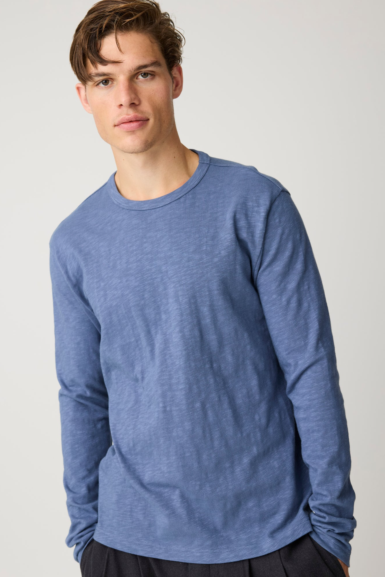 KnowledgeCotton Apparel Herren vegan Langarmshirt Slub Vintage Indigo