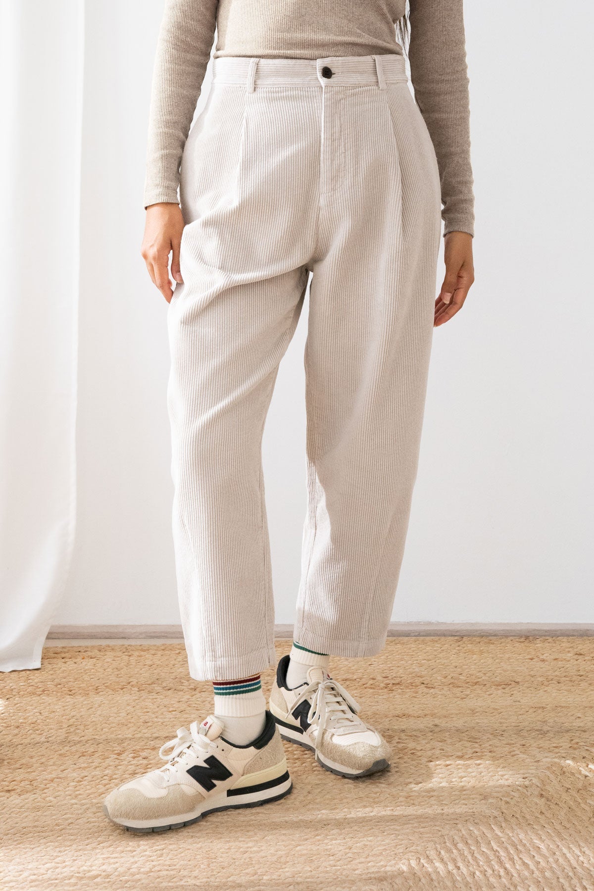TWOTHIRDS Damen vegan Hose Haruku Feather Grey