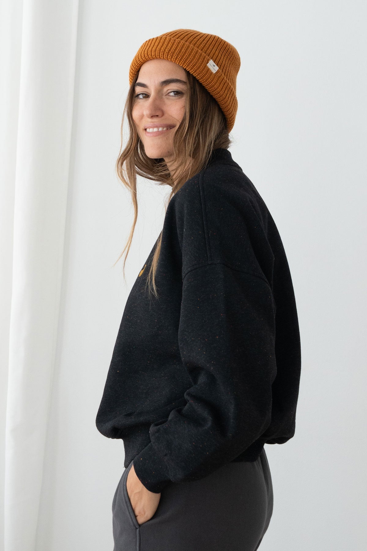 TWOTHIRDS Damen vegan Sweatshirt Bobitz Schwarz Bunte Noppen
