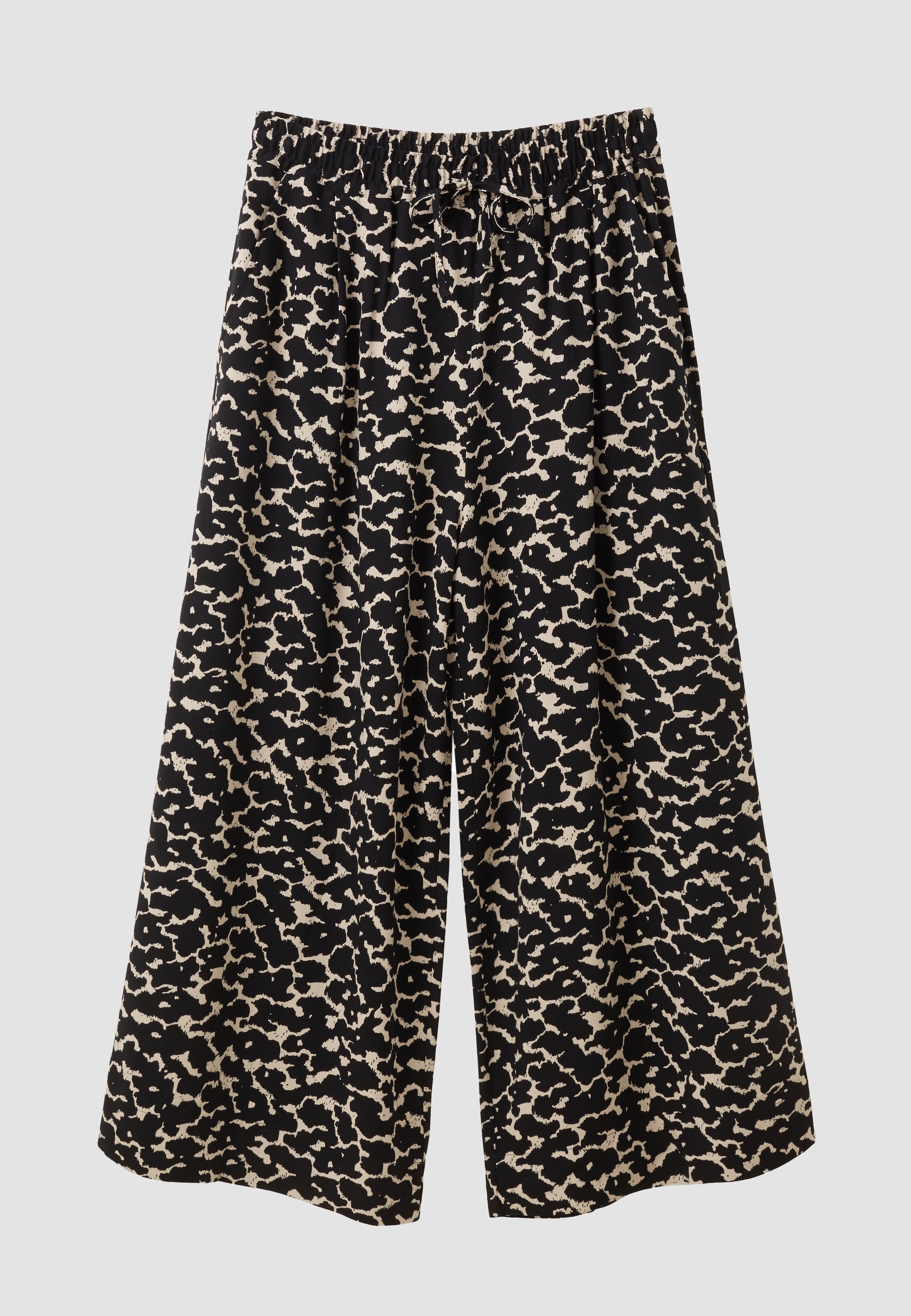 Recolution womens vegan Pants Sequoia Clouds Black