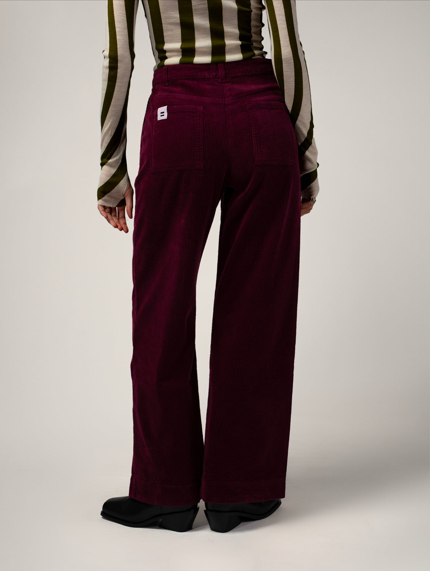 Côtelé womens vegan Pleated Pants Plum Purple