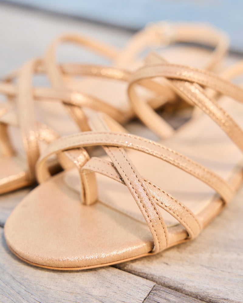 Minuit Sur Terre womens vegan Flat Sandals Vizzavona Gold