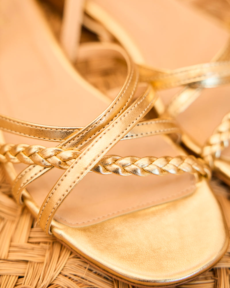 Minuit Sur Terre womens vegan Flat Sandals Taravo Gold
