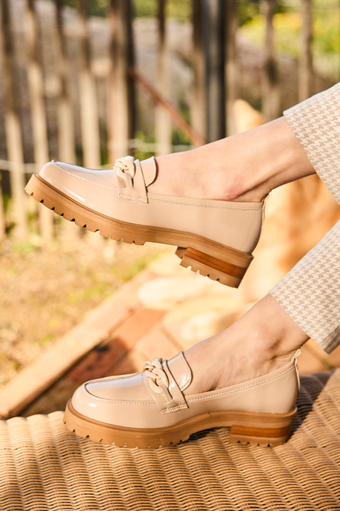 Minuit Sur Terre womens vegan Loafers Sherlock Dune Vernis Beige