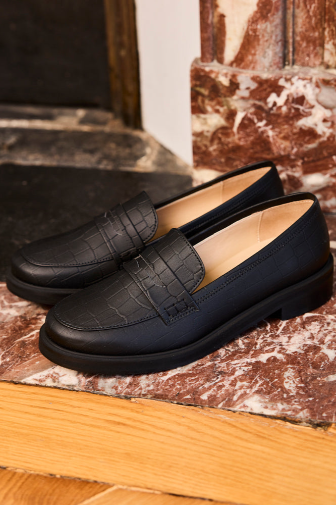Minuit Sur Terre Damen vegan Loafer Accord Schwarz Kroko