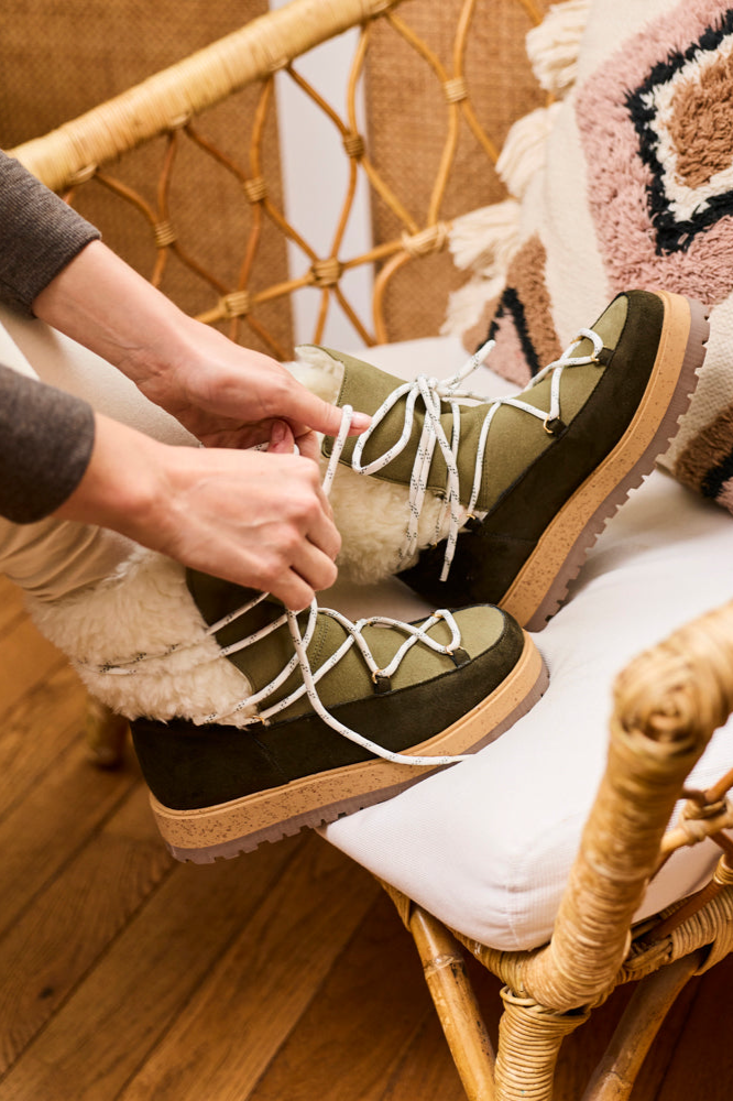 Minuit Sur Terre womens vegan Boots Joy Forêt Green