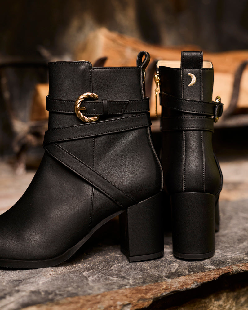 Minuit Sur Terre womens vegan Boots Relief Black