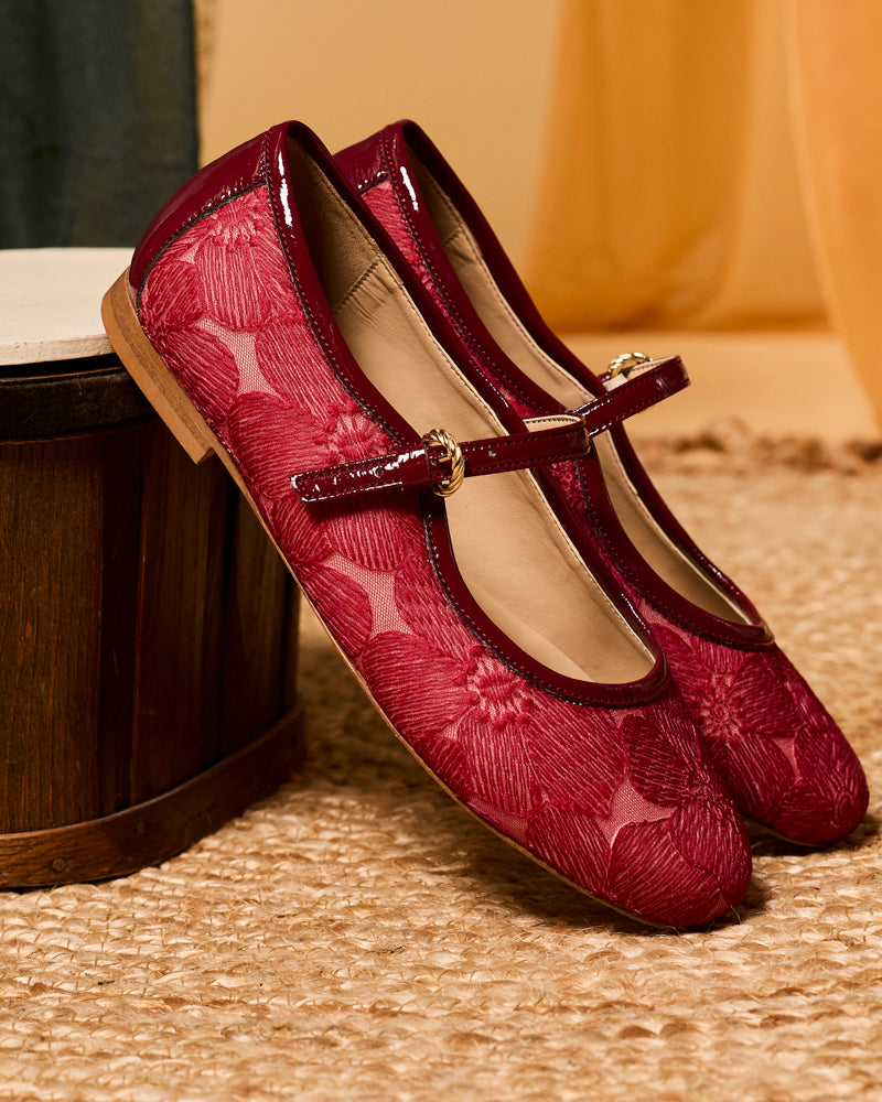 Minuit Sur Terre womens vegan Flats Clara Ruby Red