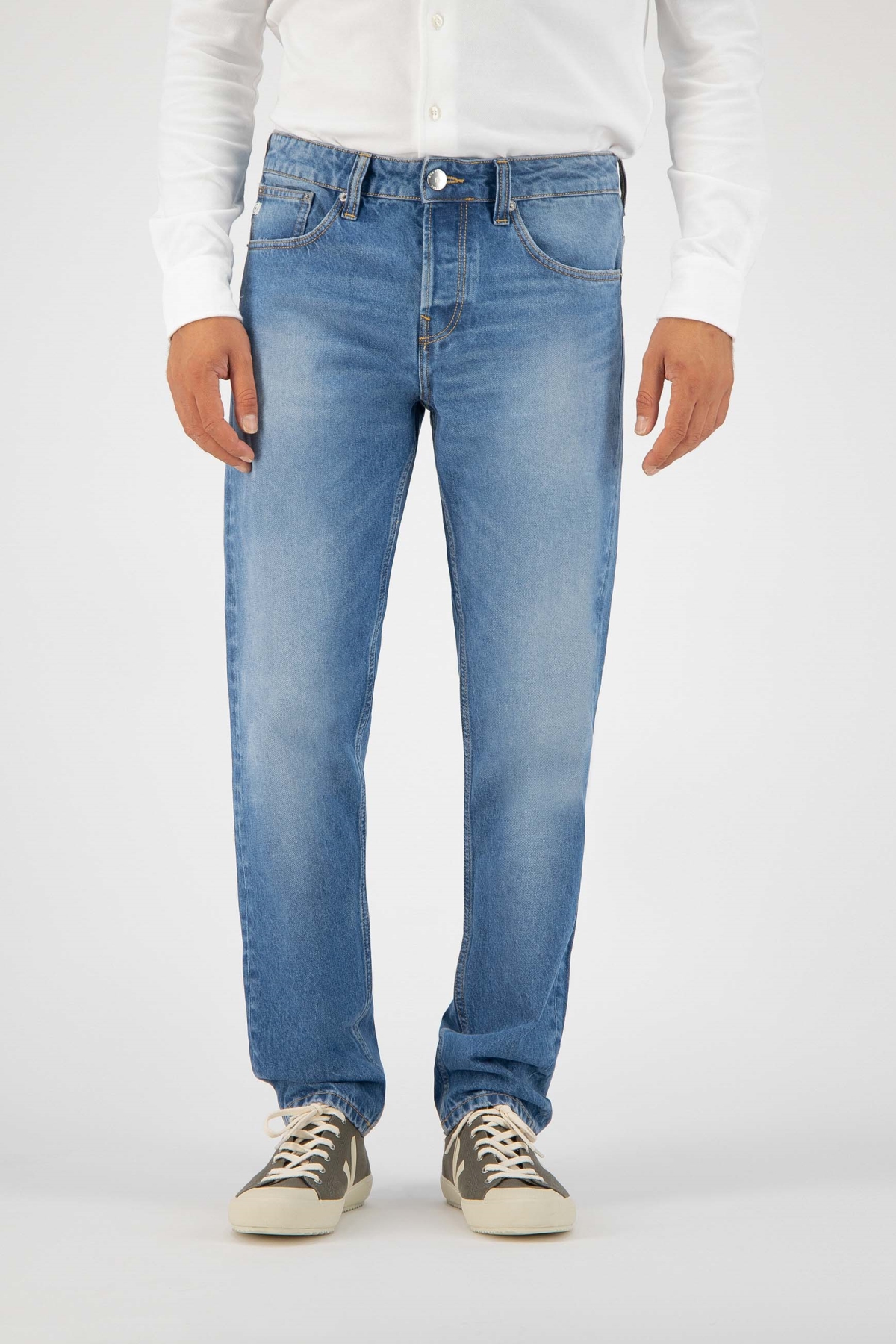 MUD Jeans mannen vegan Jeans Extra Easy Fan Stone product