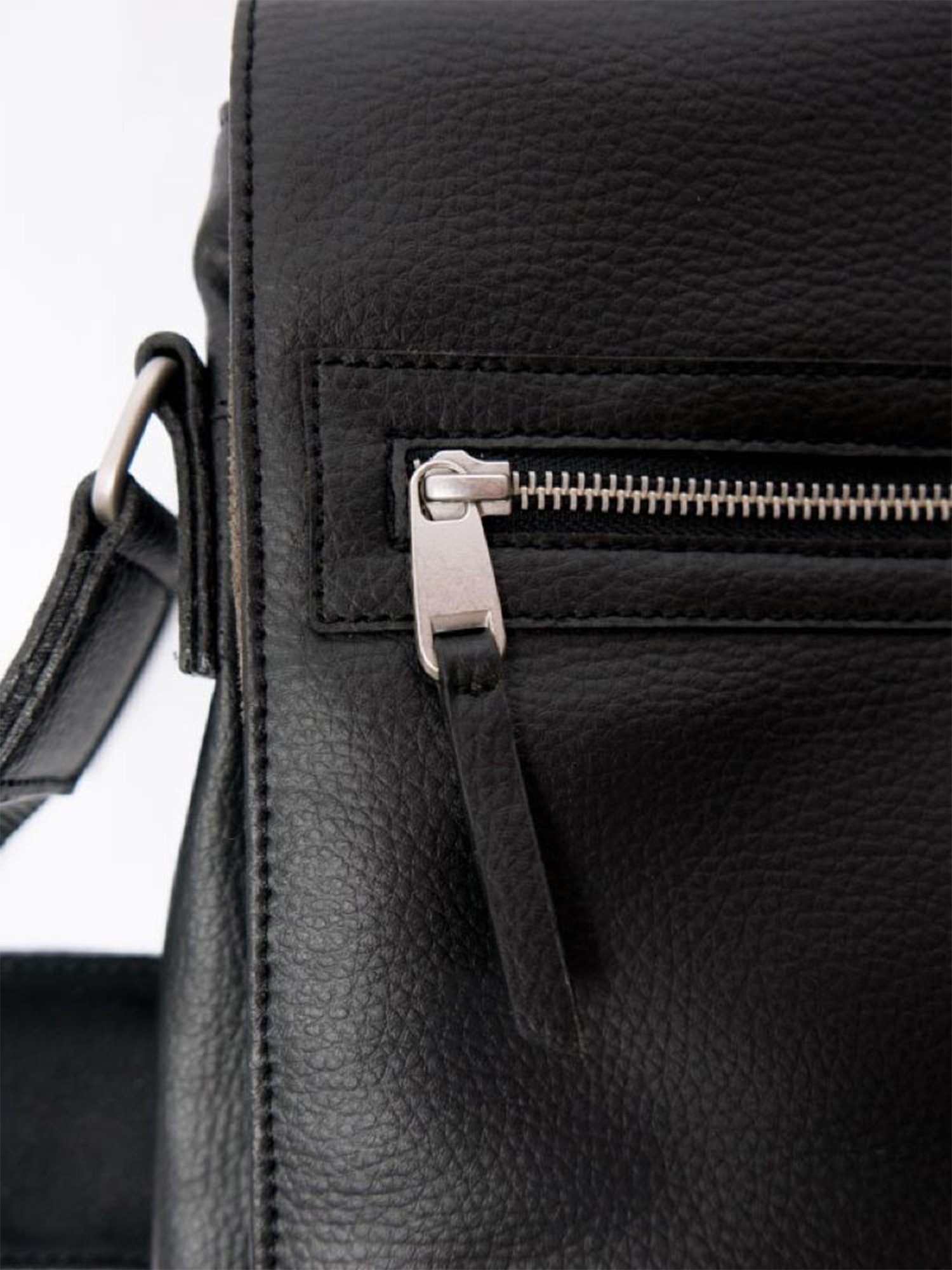 Will's Vegan Store Reporters Tas Zwart