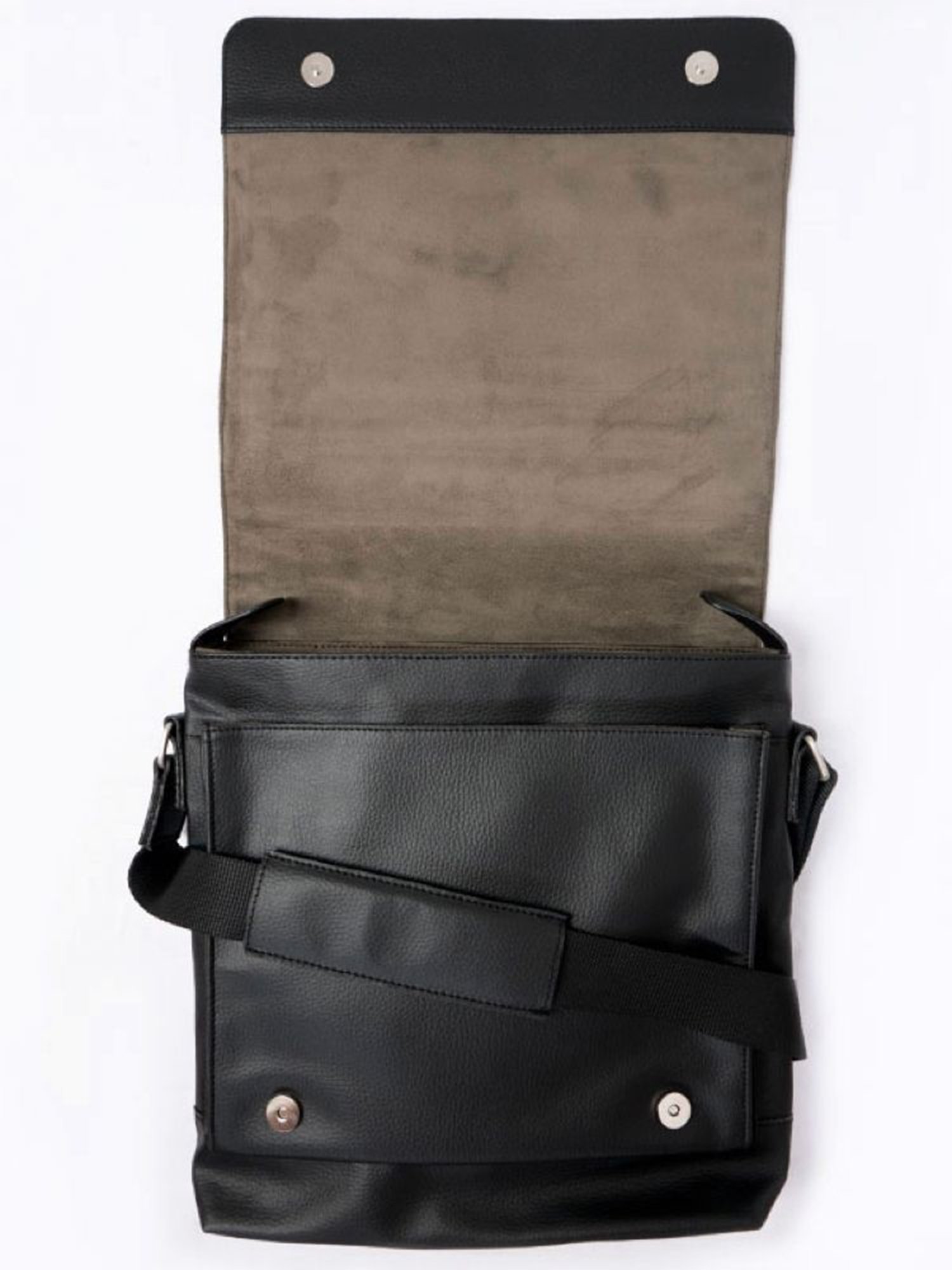 Will's Vegan Store Reporters Tas Zwart