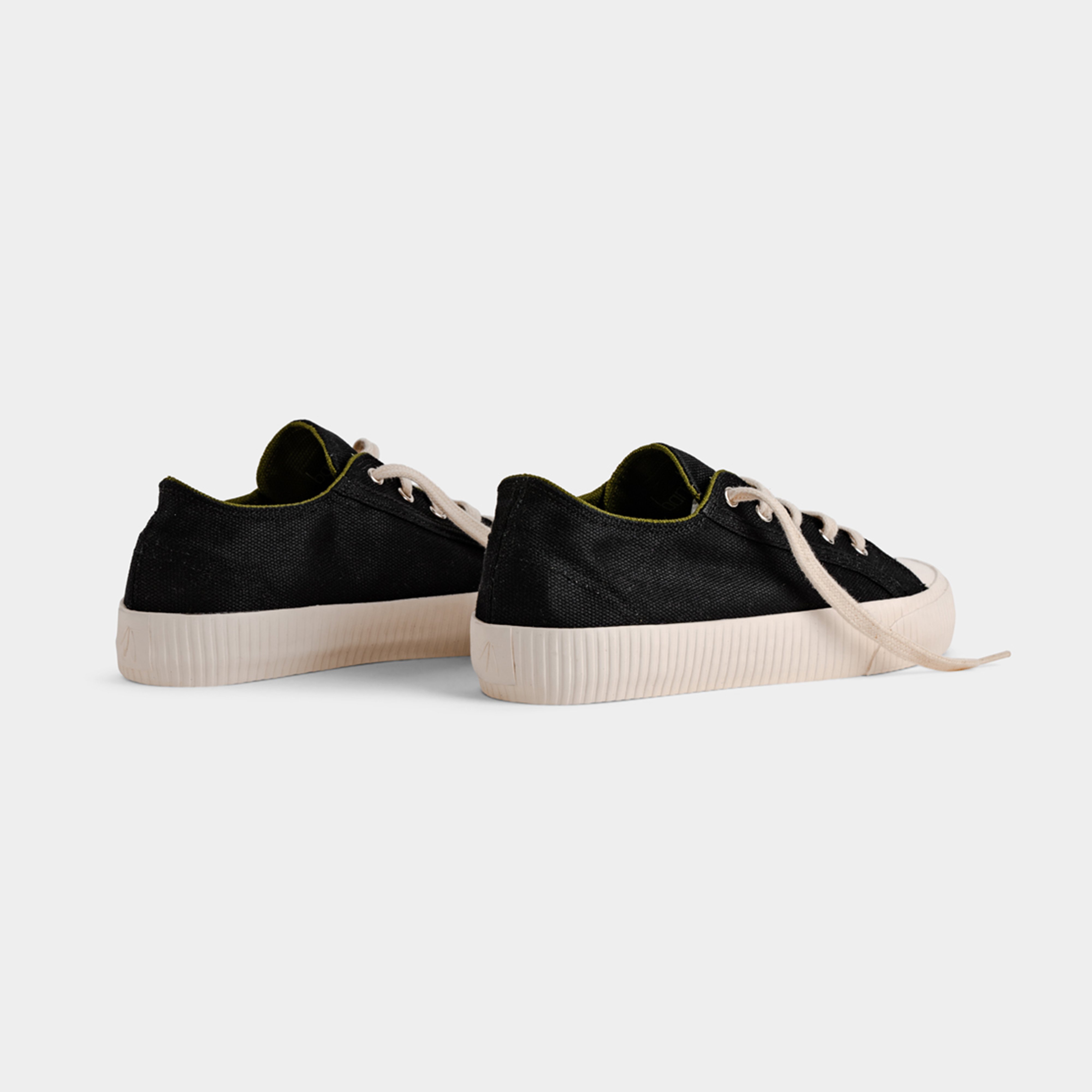 Bamburista womens vegan Sneakers Ladybug Low Night