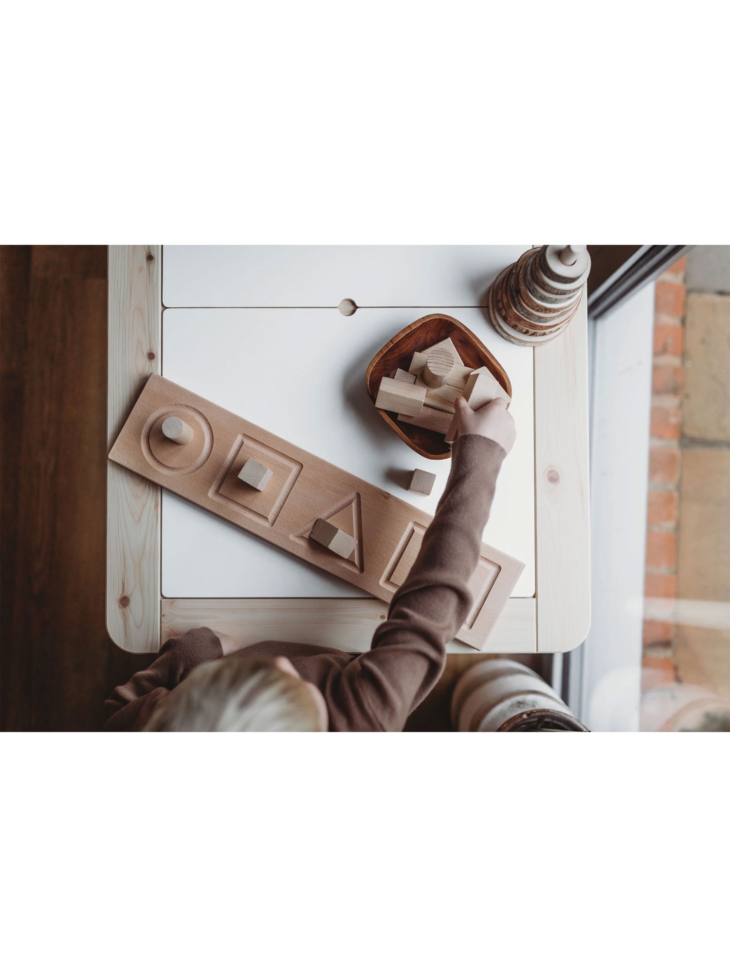 The Little Coach House Vormenbord Montessori Leermiddel