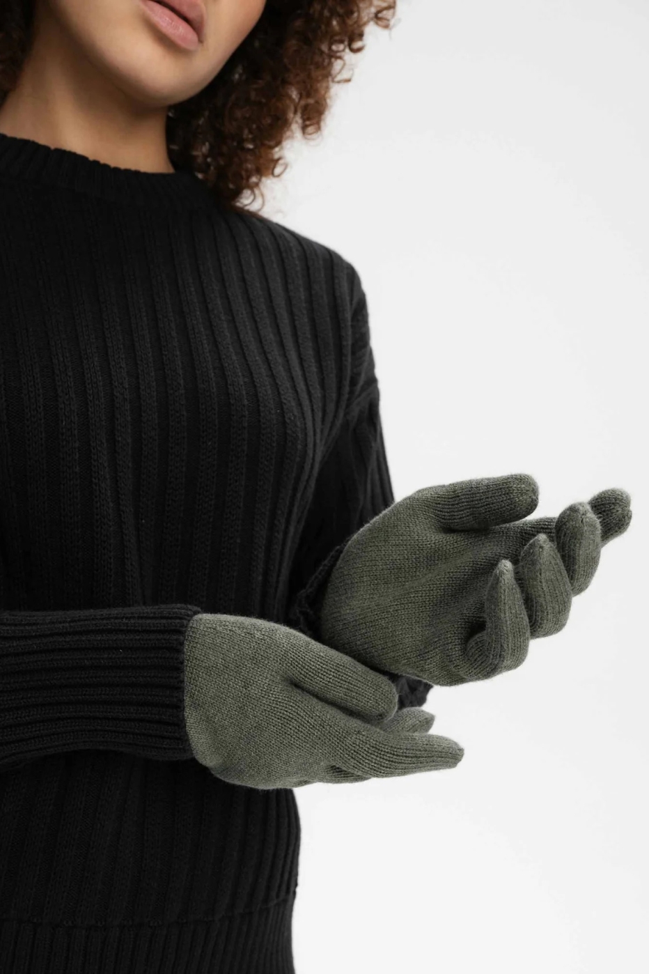 MELA men vegan Knitted Gloves Rishi Green Melange