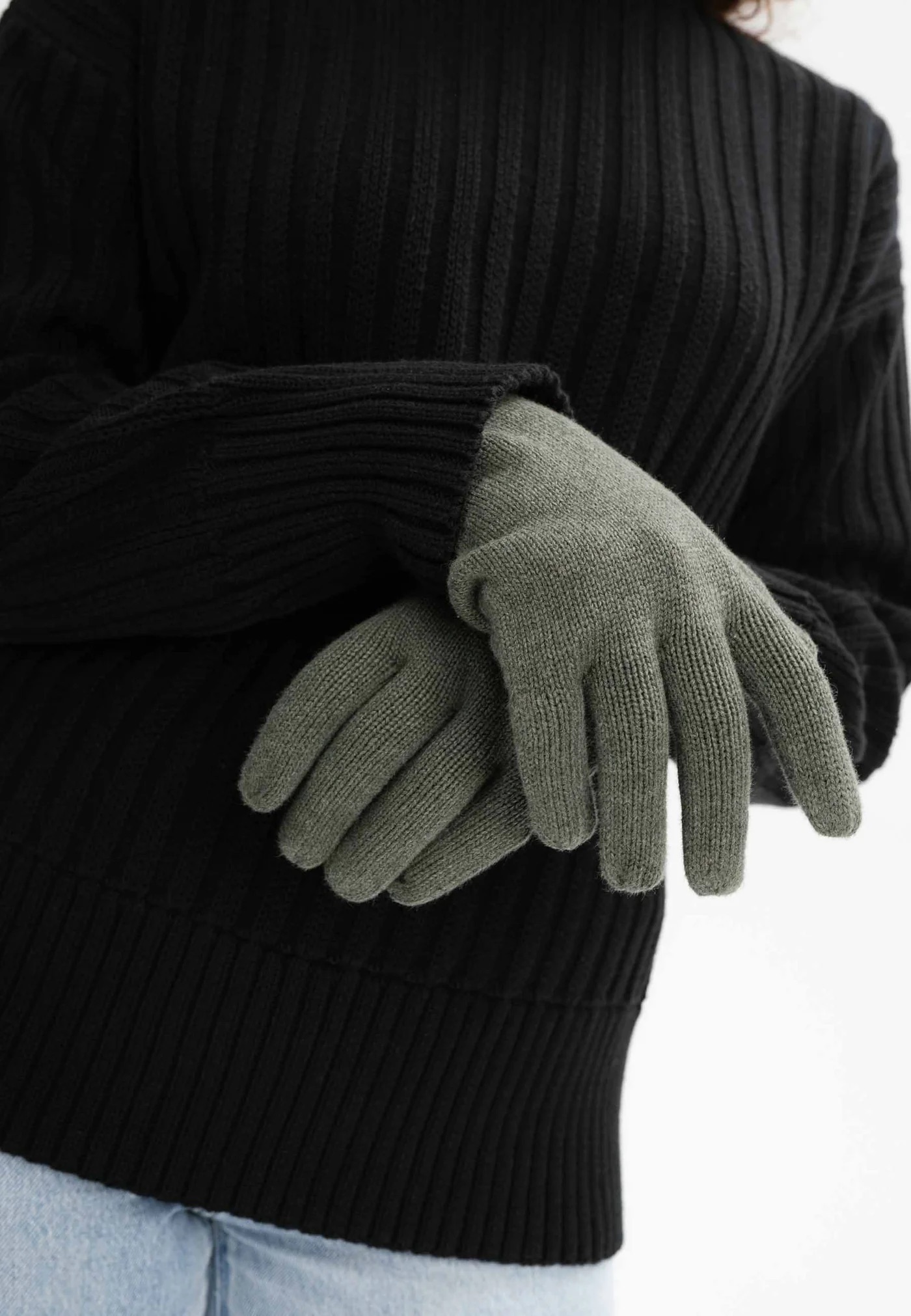 MELA men vegan Knitted Gloves Rishi Green Melange