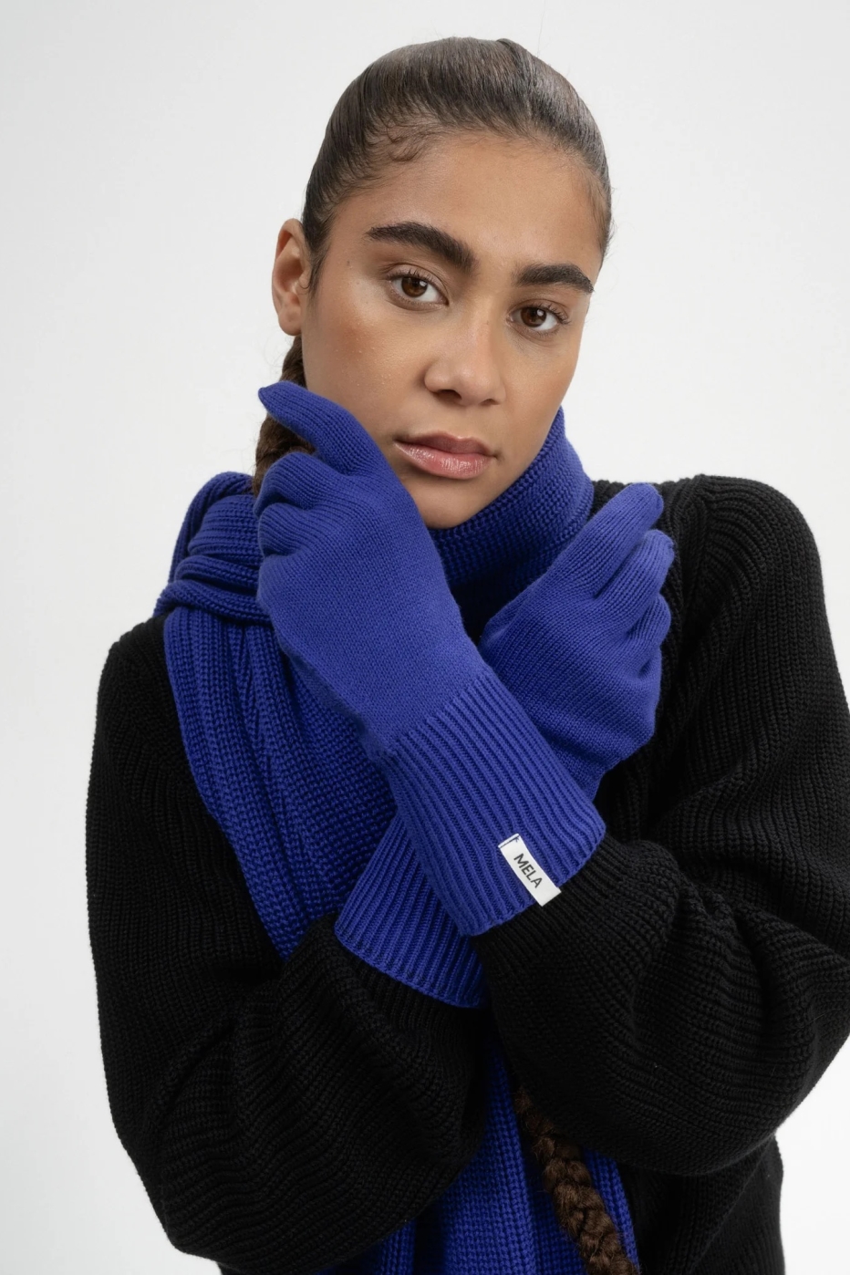 MELA men vegan Knitted Gloves Rishi Bold Blue