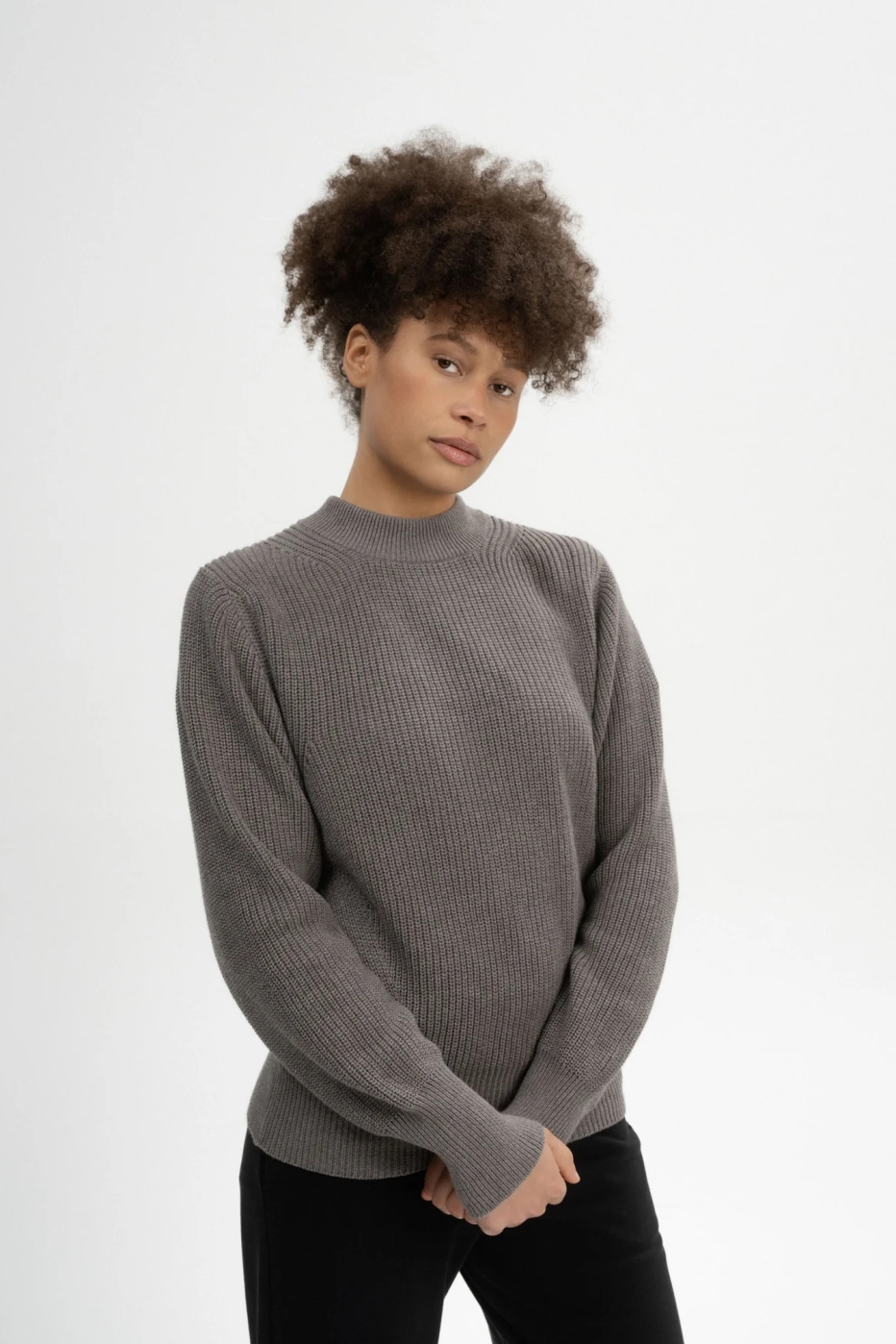 MELA Damen vegan Strickpullover Riya Bear nge Graubraun