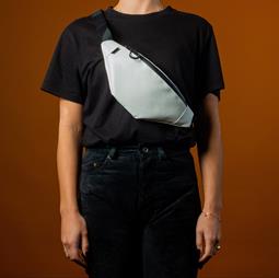 UNBEGUN Fanny Pack White