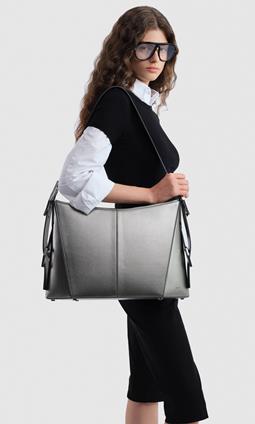 Prev Bag Kiara Maxi Chrome