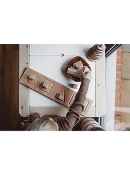 The Little Coach House Shape Board Montessori-Lernressourcen