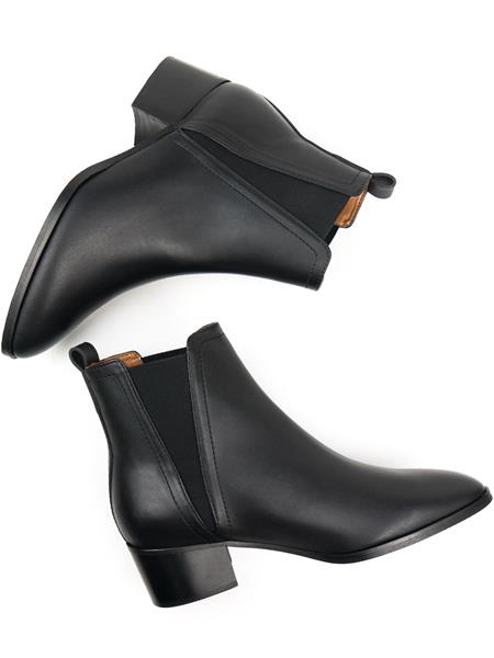 Chelsea Boots Point Toe Black 1