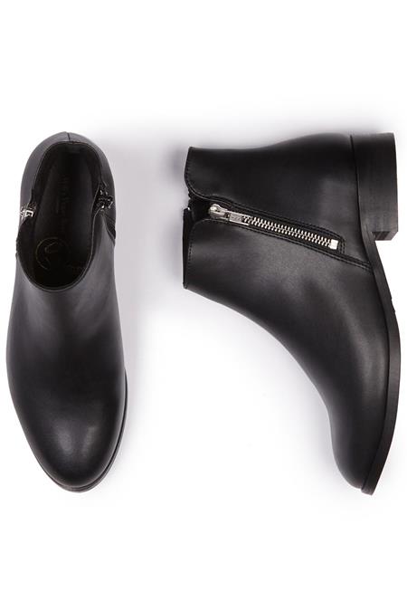 Boots Low Ankle Black